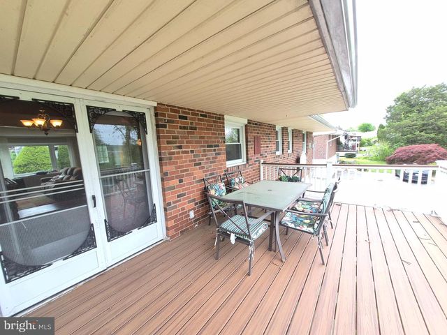 705 W VALLEY FORGE RD, King Of Prussia, PA 19406