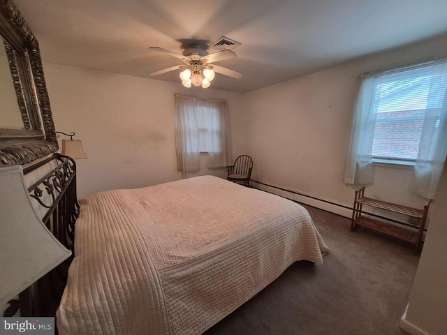 705 W VALLEY FORGE RD, King Of Prussia, PA 19406
