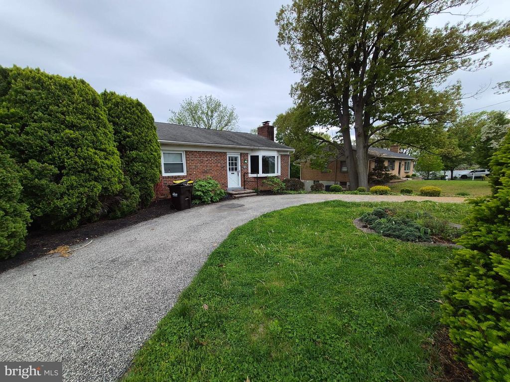 705 W VALLEY FORGE RD, King Of Prussia, PA 19406