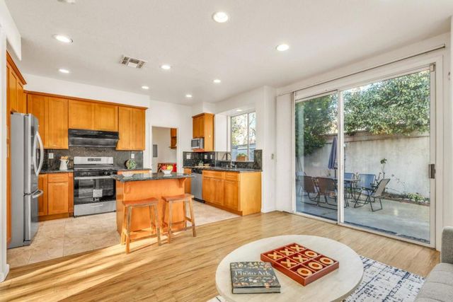 1293 Amber Court, San Leandro, CA 94577