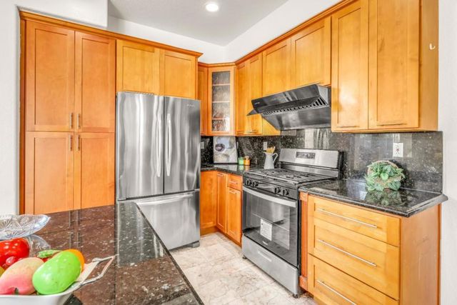 1293 Amber Court, San Leandro, CA 94577