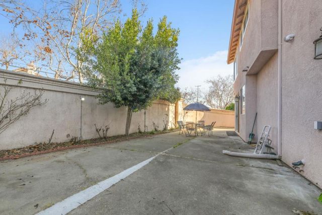 1293 Amber Court, San Leandro, CA 94577