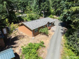 150 N Beaver Drive, Hoodsport, WA 98548