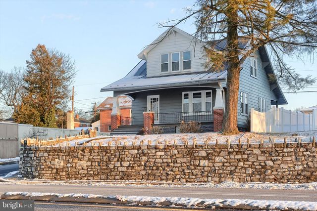 3711 WALNUT ST, Harrisburg, PA 17109