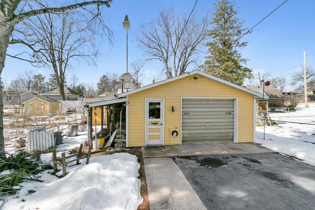 801 Park Street, Baraboo, WI 53913