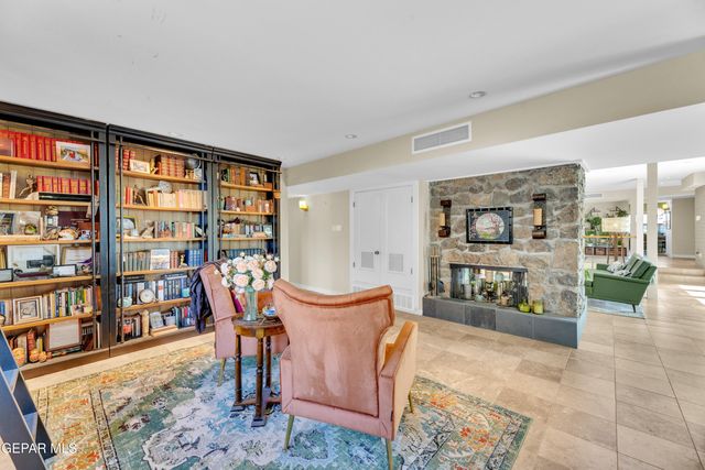 9900 FENWAY Drive, El Paso, TX 79925