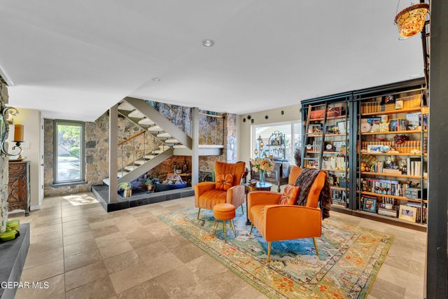 9900 FENWAY Drive, El Paso, TX 79925