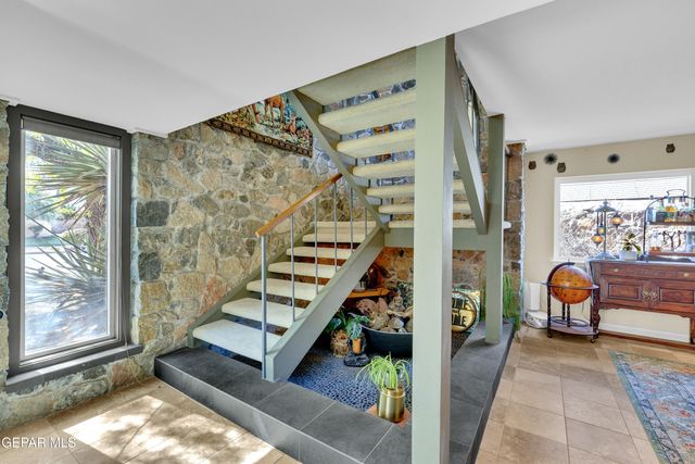 9900 FENWAY Drive, El Paso, TX 79925