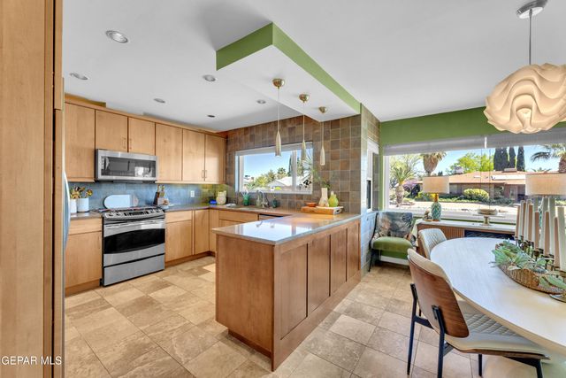 9900 FENWAY Drive, El Paso, TX 79925