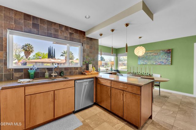 9900 FENWAY Drive, El Paso, TX 79925