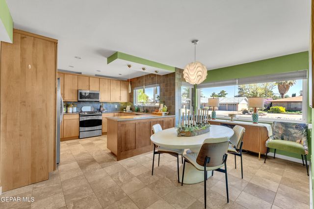 9900 FENWAY Drive, El Paso, TX 79925