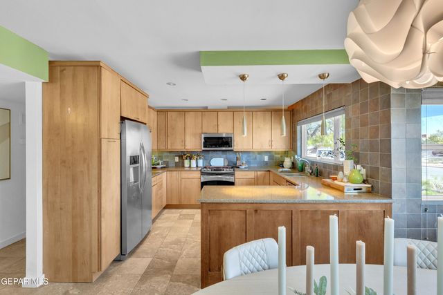 9900 FENWAY Drive, El Paso, TX 79925