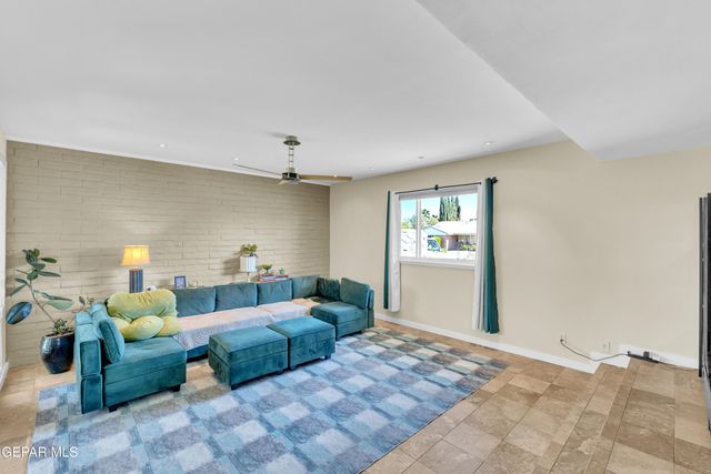 9900 FENWAY Drive, El Paso, TX 79925