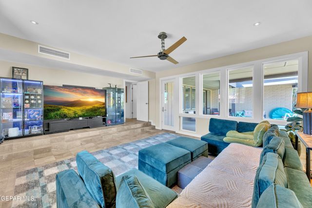 9900 FENWAY Drive, El Paso, TX 79925