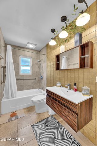 9900 FENWAY Drive, El Paso, TX 79925