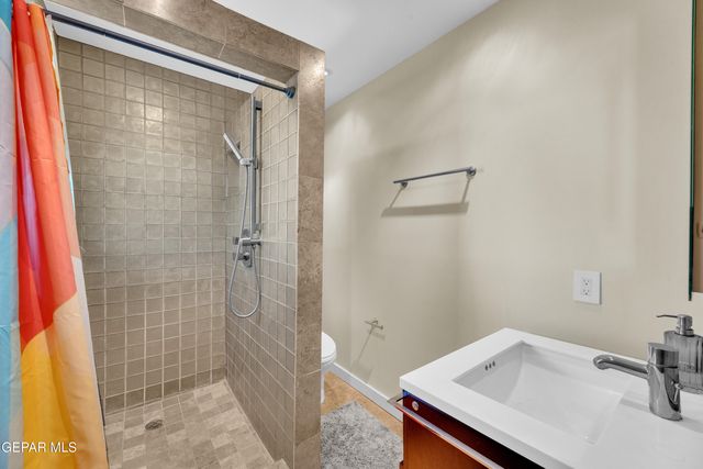 9900 FENWAY Drive, El Paso, TX 79925