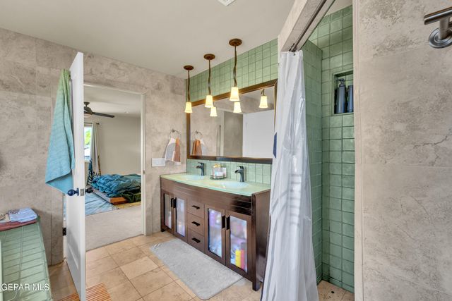 9900 FENWAY Drive, El Paso, TX 79925