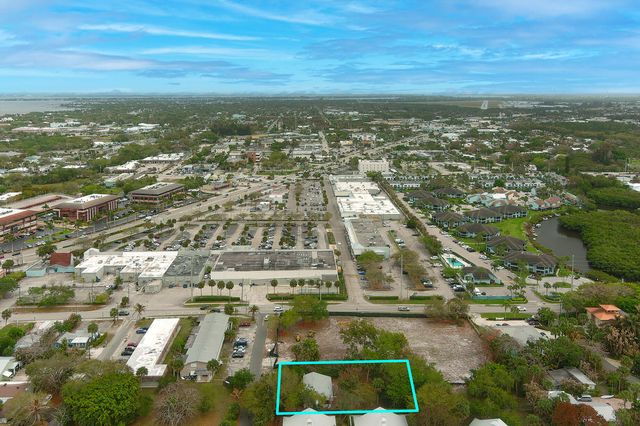 521 SW Halpatiokee Street, Stuart, FL 34994