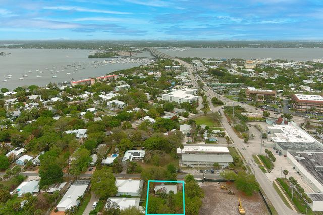 521 SW Halpatiokee Street, Stuart, FL 34994