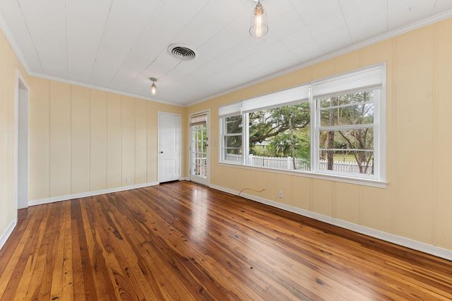 521 SW Halpatiokee Street, Stuart, FL 34994