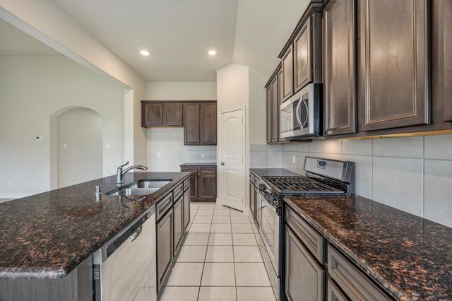 601 England Street, Fate, TX 75189