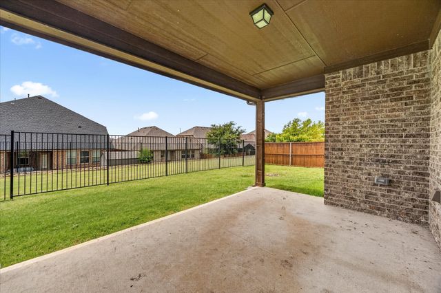 601 England Street, Fate, TX 75189