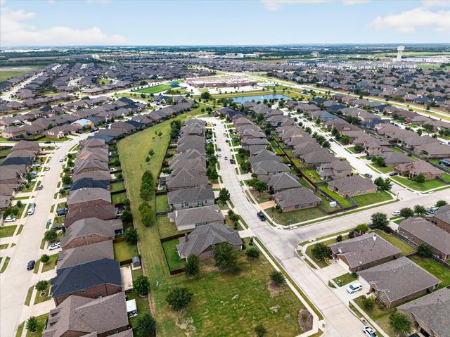 601 England Street, Fate, TX 75189