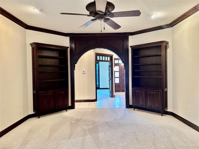 3000 NW 160th Street, Edmond, OK 73013