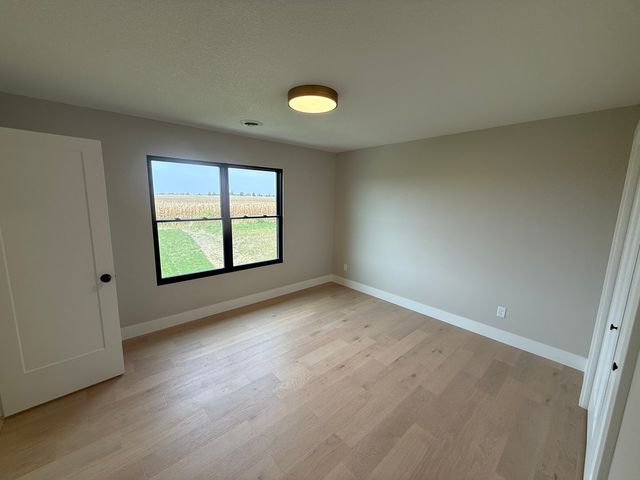 6382 Pelican Street, Bettendorf, IA 52722