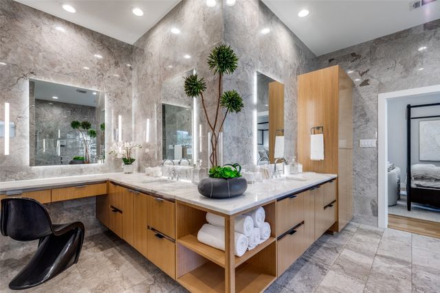 3918 Rochelle Drive, Dallas, TX 75220