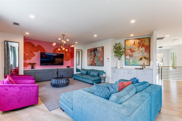 3918 Rochelle Drive, Dallas, TX 75220