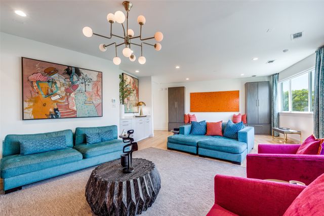 3918 Rochelle Drive, Dallas, TX 75220