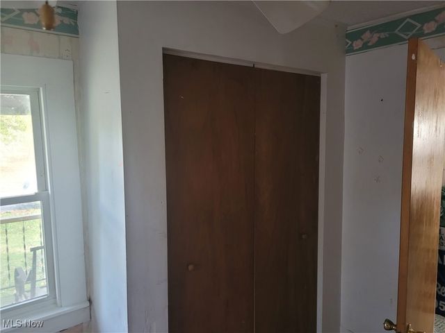 2884 Barder Avenue SE, Warren, OH 44484