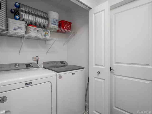 2926 Artemis Drive, Troy, MI 48085