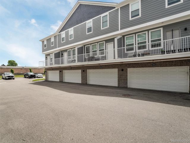 2926 Artemis Drive, Troy, MI 48085