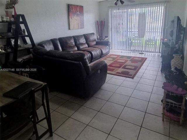 7920 N Colony Cir N 103, Tamarac, FL 33321