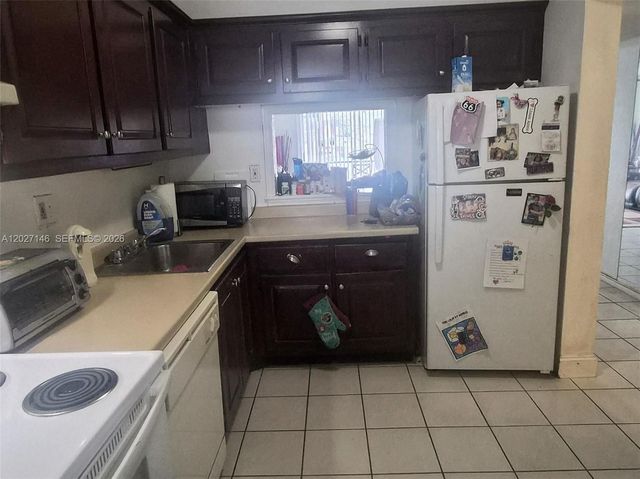 7920 N Colony Cir N 103, Tamarac, FL 33321