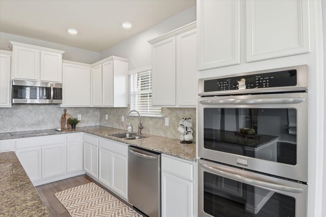 3301 Aubree Katherine DR, Killeen, TX 76542