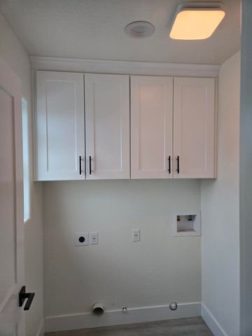 2032 E Pershing Avenue, Visalia, CA 93292