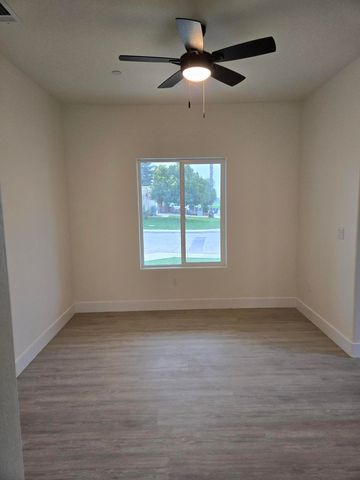 2032 E Pershing Avenue, Visalia, CA 93292