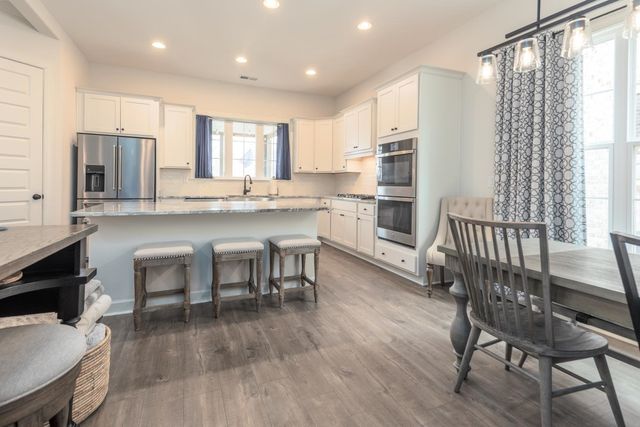 410 VALLEY FORGE LN, Rossville, TN 38066