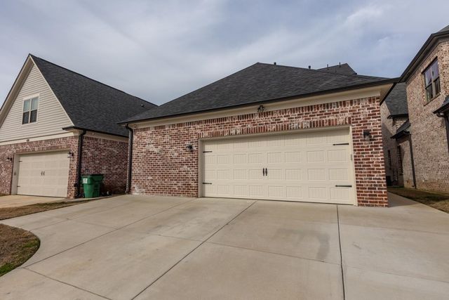 410 VALLEY FORGE LN, Rossville, TN 38066