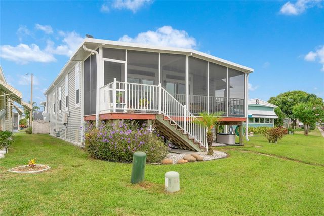 6825 MOUNT ORANGE DRIVE NE 390, St Petersburg, FL 33702