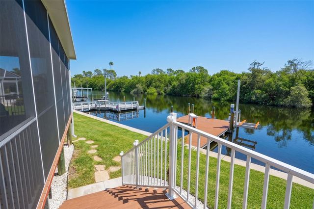 6825 MOUNT ORANGE DRIVE NE 390, St Petersburg, FL 33702