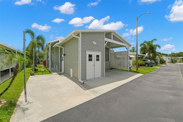 6825 MOUNT ORANGE DRIVE NE 390, St Petersburg, FL 33702
