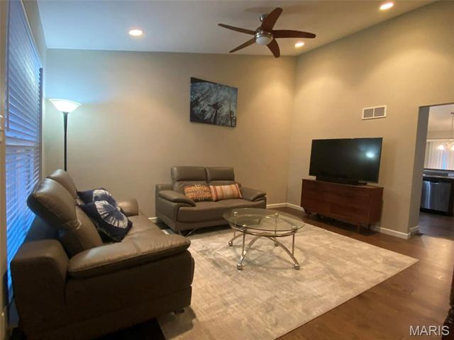 5395 Trailhead Court, Eureka, MO 63025