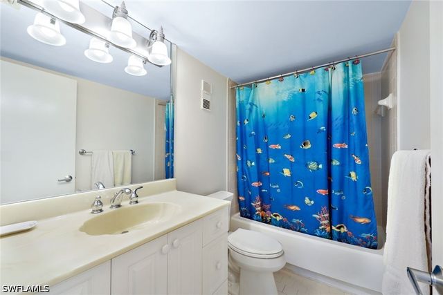 320 Seaview CT 307, Marco Island, FL 34145