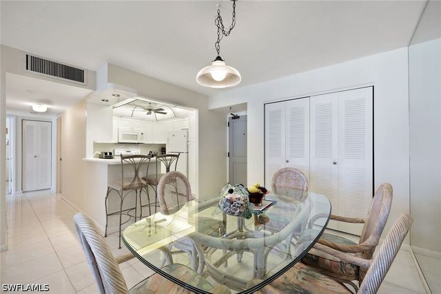 320 Seaview CT 307, Marco Island, FL 34145