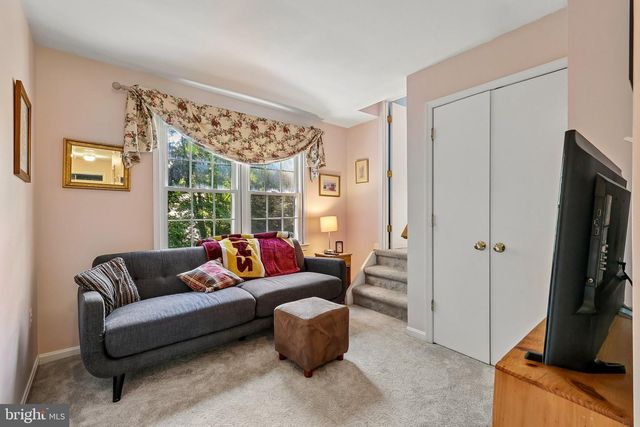 11399 BANTRY TER, Fairfax, VA 22030