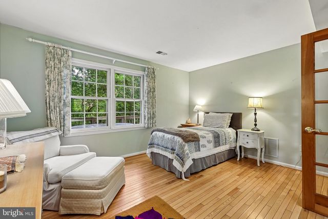 11399 BANTRY TER, Fairfax, VA 22030